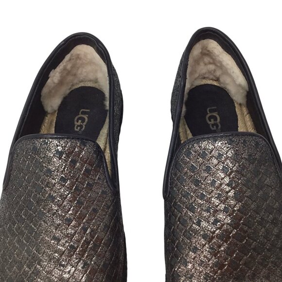 UGG Shoes - Ugg Sandrinne Espadrille Size 5 Basket Woven Flats Black Gold Metallic 1010196